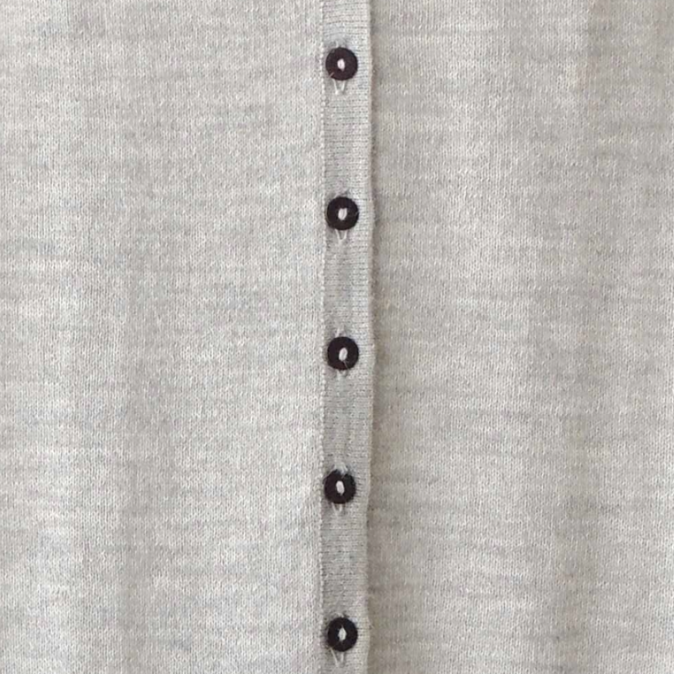 Women's cardigan baby alpaca 100%, with 14 buttons closure. Made in Peru by PFL knitwear Women's cardigan baby alpaca 100%, with 14 buttons closure. Made in Peru by PFL knitwear