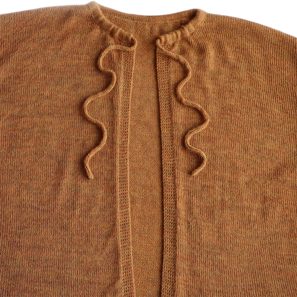 Women's cardigan baby alpaca 100%, with bat sleeves and tie closure. Made in Peru by PFL knitwear Women's cardigan baby alpaca 100%, with bat sleeves and tie closure. Made in Peru by PFL knitwear