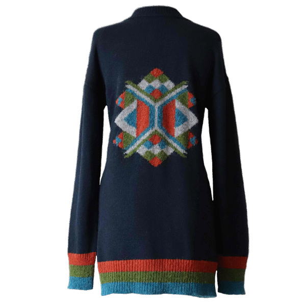 Women's cardigan baby alpaca, intarsia knitted with geometric pattern. Made in Peru by PFL knitwear