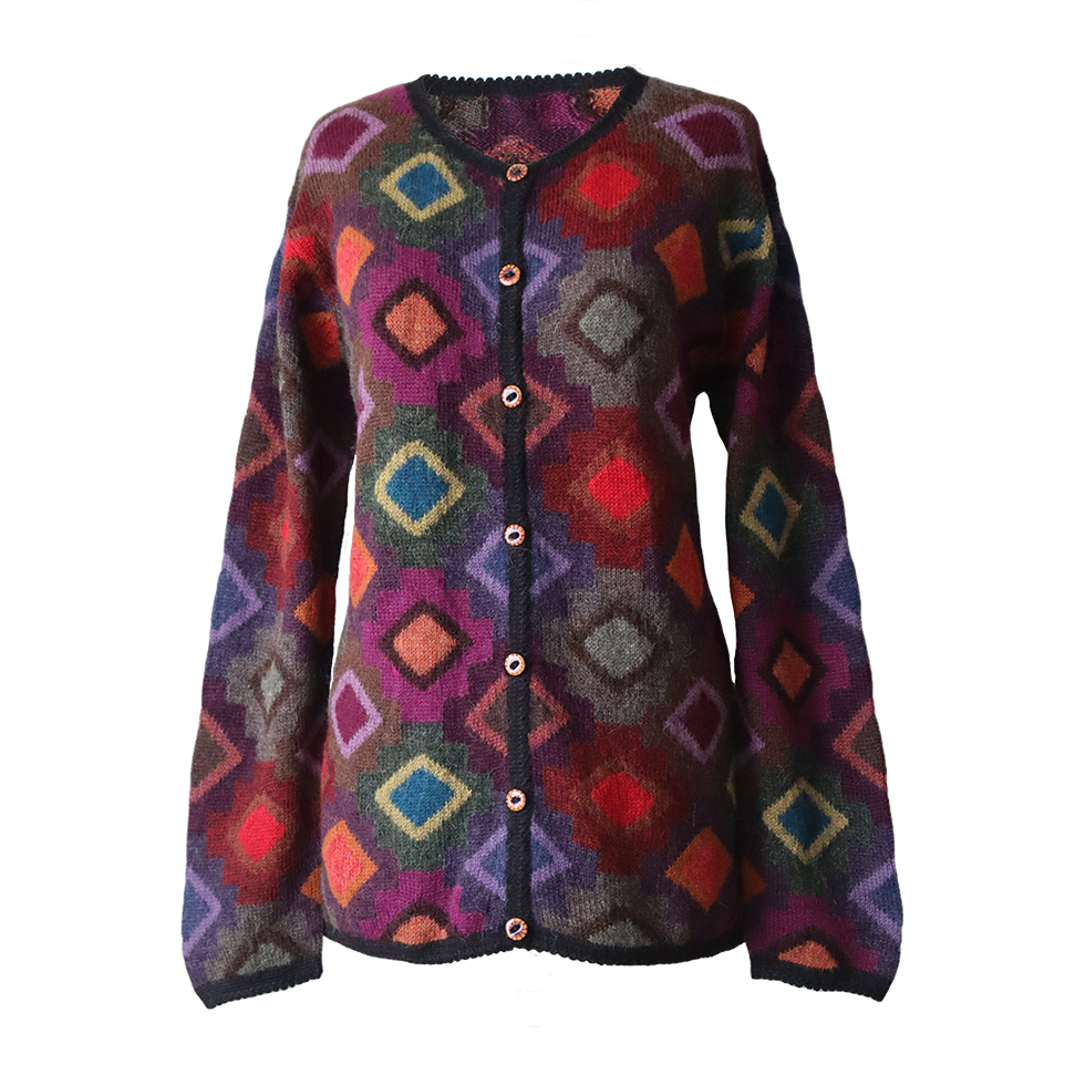 Women's cardigan hand intarsia knitted 100% alpaca, with diamond pattern. Made in Peru by PFL knitwear Women's cardigan hand intarsia knitted 100% alpaca, with diamond pattern. Made in Peru by PFL knitwear