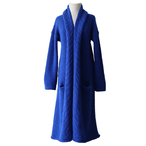 Long cardigan, alpaca blend, hand knitted with cable pattern. Made in Peru by PFL knitwear