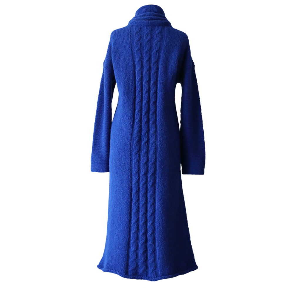 Long cardigan, alpaca blend, hand knitted with cable pattern. Made in Peru by PFL knitwear Long cardigan, alpaca blend, hand knitted with cable pattern. Made in Peru by PFL knitwear