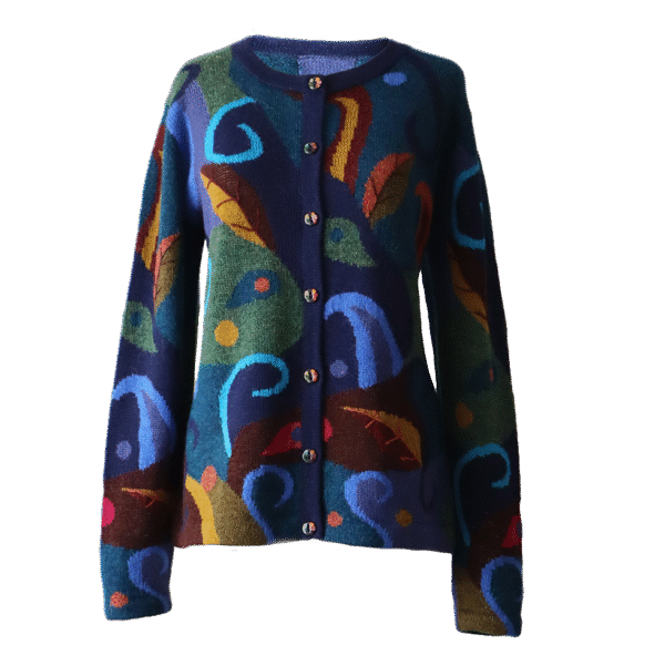 Women's cardigan hand intarsia knitted 100% alpaca. Made in Peru by PFL knitwear