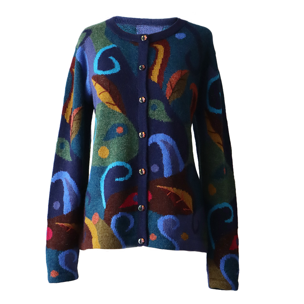 Women's cardigan hand intarsia knitted 100% alpaca. Made in Peru by PFL knitwear Women's cardigan hand intarsia knitted 100% alpaca. Made in Peru by PFL knitwear