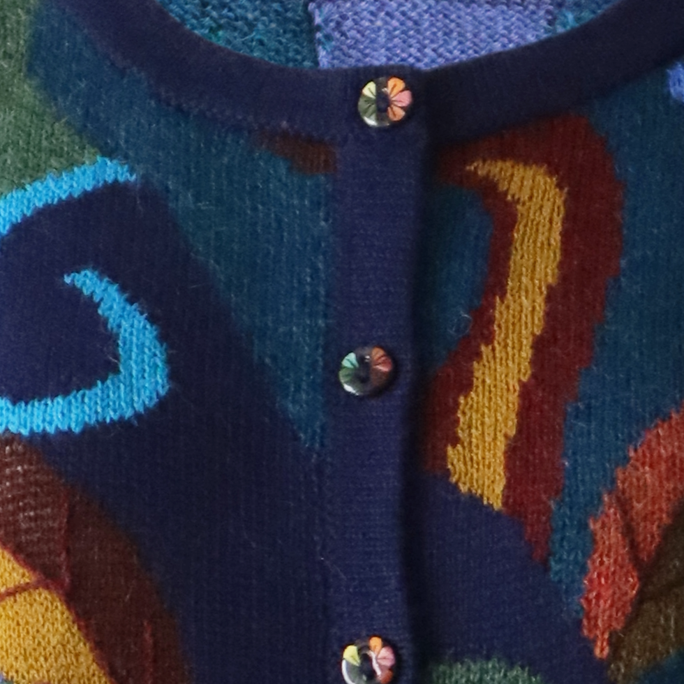 Women's cardigan hand intarsia knitted 100% alpaca. Made in Peru by PFL knitwear Women's cardigan hand intarsia knitted 100% alpaca. Made in Peru by PFL knitwear