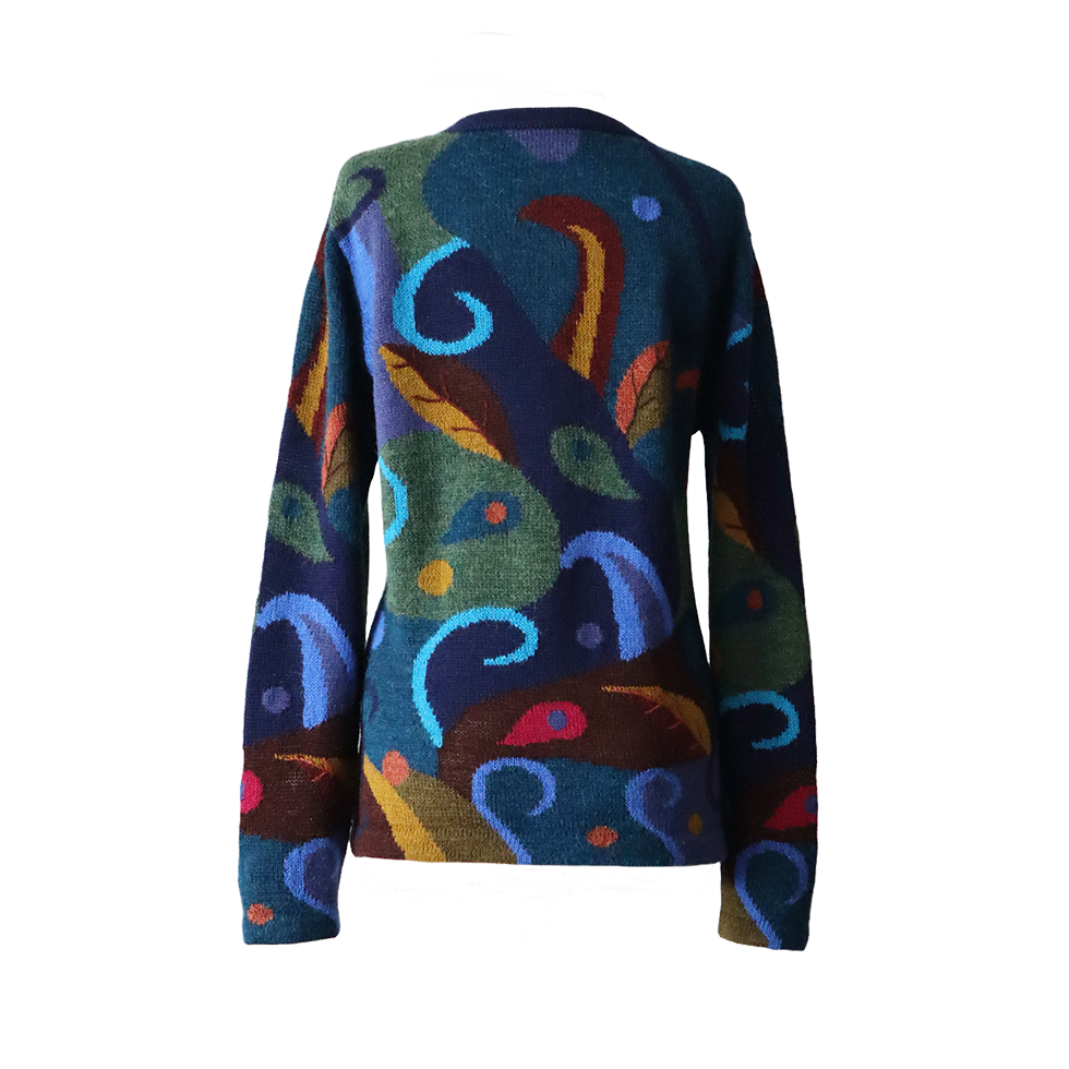 Women's cardigan hand intarsia knitted 100% alpaca. Made in Peru by PFL knitwear Women's cardigan hand intarsia knitted 100% alpaca. Made in Peru by PFL knitwear