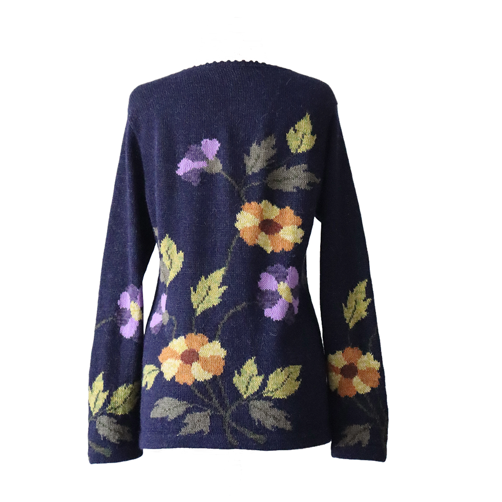 Women's cardigan alpaca intarsia knitted flower pattern. Made in Peru by PFL knitwear Women's cardigan alpaca intarsia knitted flower pattern. Made in Peru by PFL knitwear