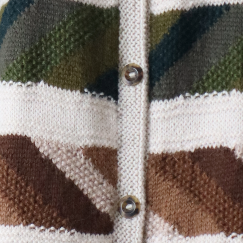 Women's alpaca cardigan Hand-Knitted Intarsia oversized with striped pattern. Made in Peru by PFL knitwear Women's alpaca cardigan Hand-Knitted Intarsia oversized with striped pattern. Made in Peru by PFL knitwear