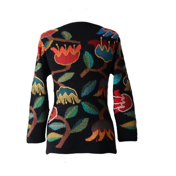Women's cardigan alpaca intarsia knitted flower pattern. Made in Peru by PFL knitwear