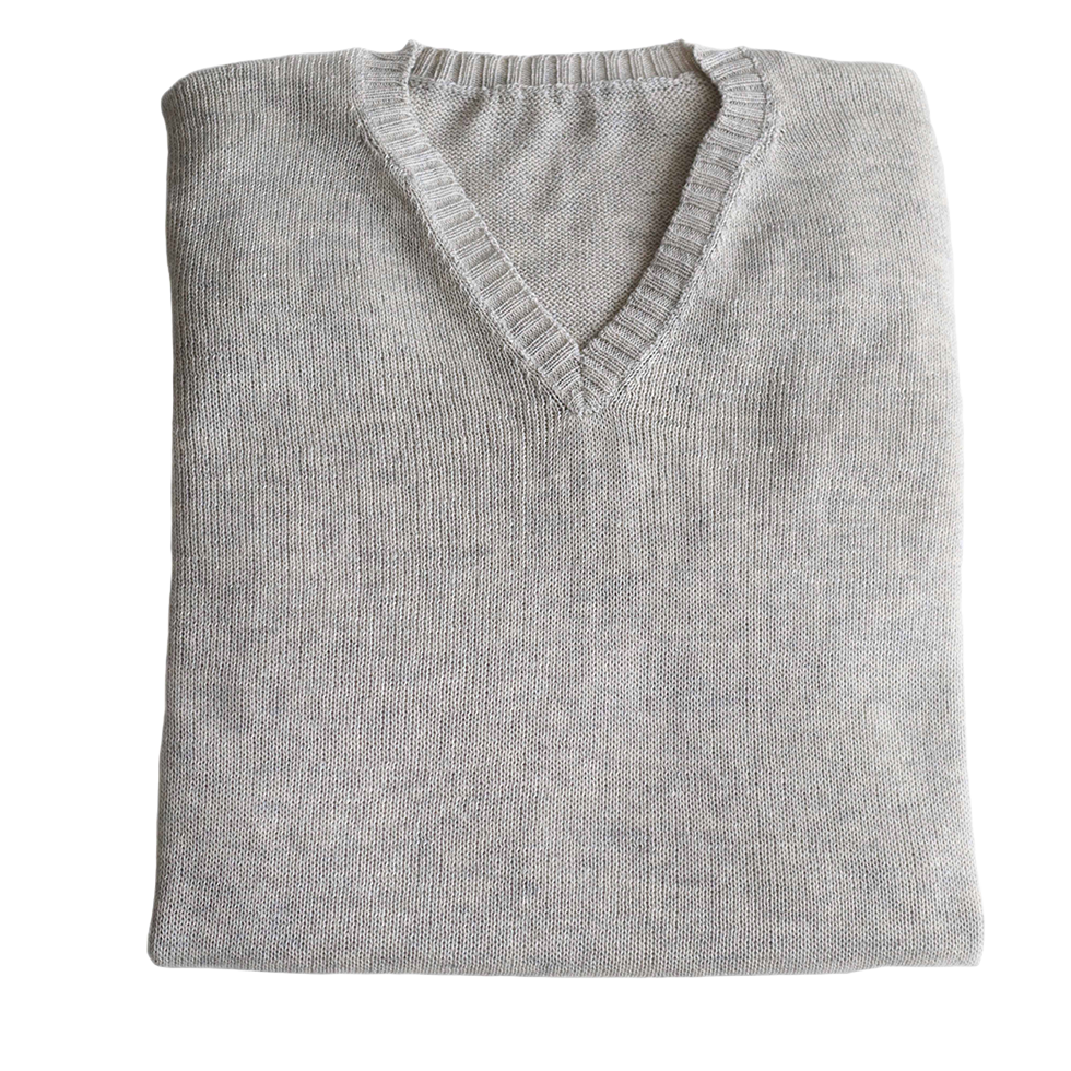 Women's alpaca sweater, with V- neck and half long sleeves. Made in Peru by PFL knitwear Women's alpaca sweater, with V- neck and half long sleeves. Made in Peru by PFL knitwear