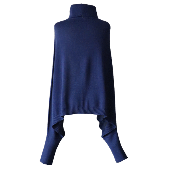 Poncho alpaca with sleeves and turtle neck, 100% baby or royal alpaca. Made in Peru by PFL knitwear