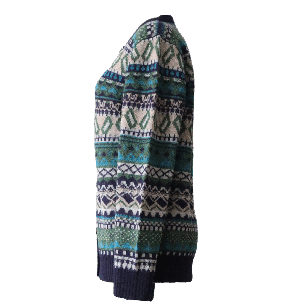 Women's alpaca cardigan jacquard knitted with classic Norwegian pattern. Made in Peru by PFL knitwear
