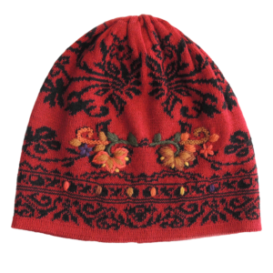 Alpaca beanie jacquard knitted with embroidered details made in Peru