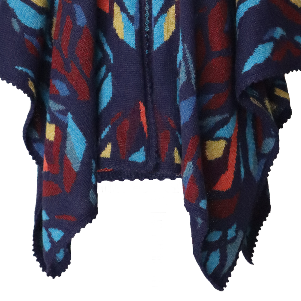 PFLknitwear.com/b2b/ Alpaca Ruana Wrap Tulipan with Colorful Intarsia Pattern, hand knitted. PFLknitwear.com/b2b/ Alpaca Ruana Wrap Tulipan with Colorful Intarsia Pattern, hand knitted.