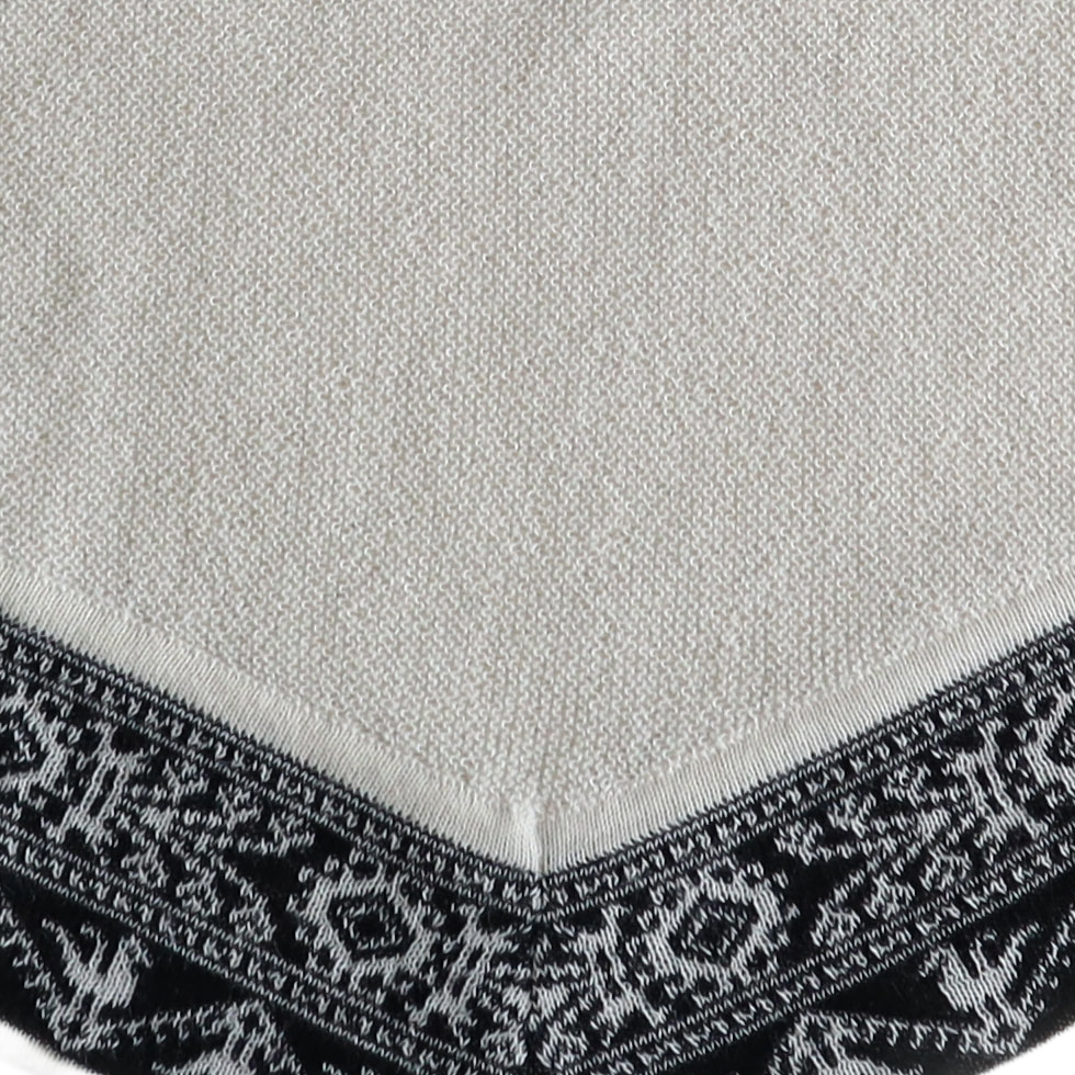 pflknitwear.com Poncho baby alpaca 100% with big cowl collar creme / black pflknitwear.com Poncho baby alpaca 100% with big cowl collar creme / black