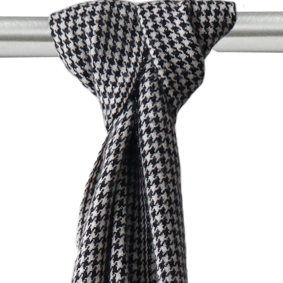 pflknitwear.com Unisex scarf, classic scarf with a traditional houndstooth pattern pflknitwear.com Unisex scarf, classic scarf with a traditional houndstooth pattern