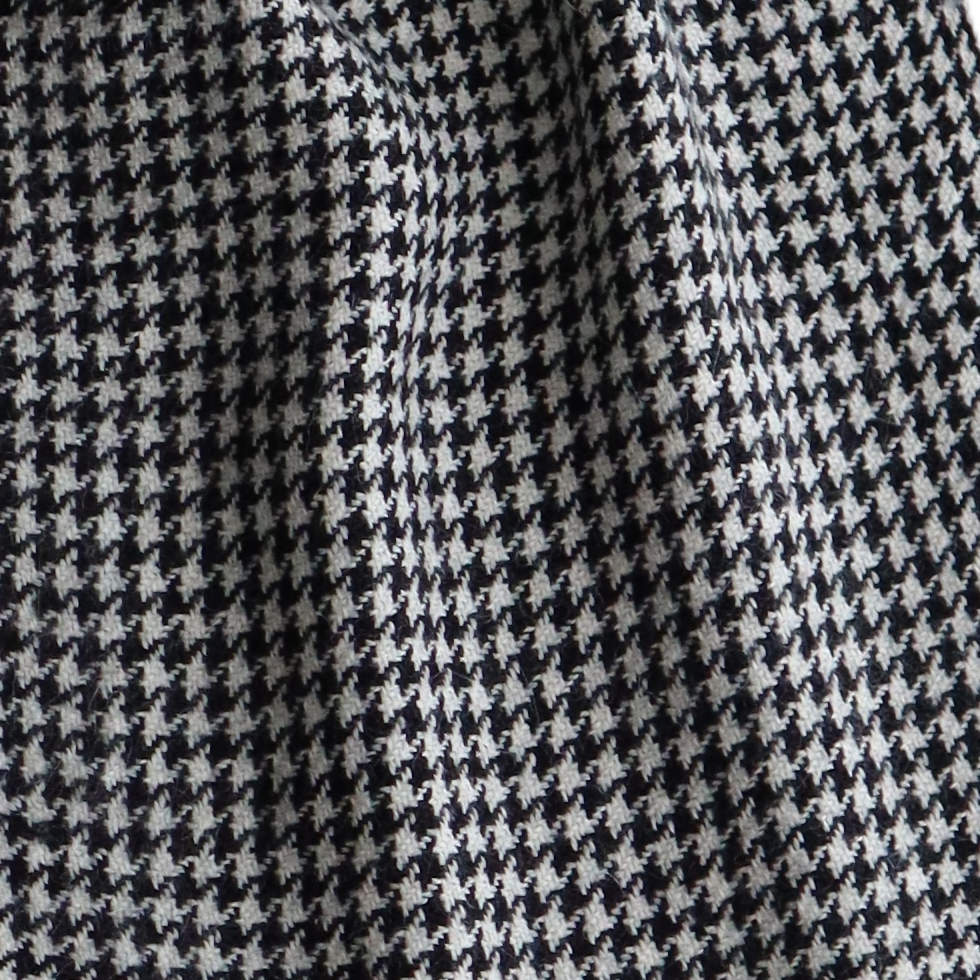 pflknitwear.com Unisex scarf, classic scarf with a traditional houndstooth pattern pflknitwear.com Unisex scarf, classic scarf with a traditional houndstooth pattern