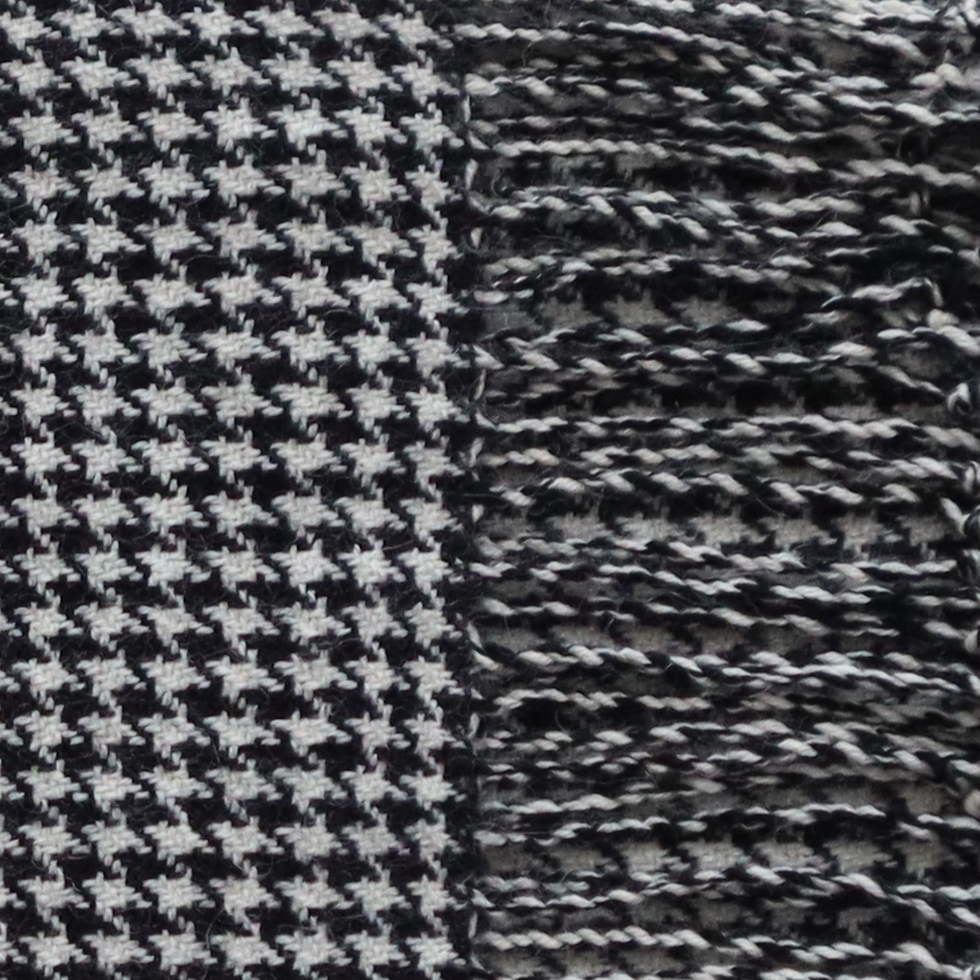pflknitwear.com Unisex scarf, classic scarf with a traditional houndstooth pattern pflknitwear.com Unisex scarf, classic scarf with a traditional houndstooth pattern