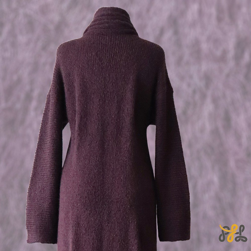 Cardigan Coat Suri Alpaca Oversized Shawl Collar Hand Knitted color Plum Made in Peru by PFL knitwear.
