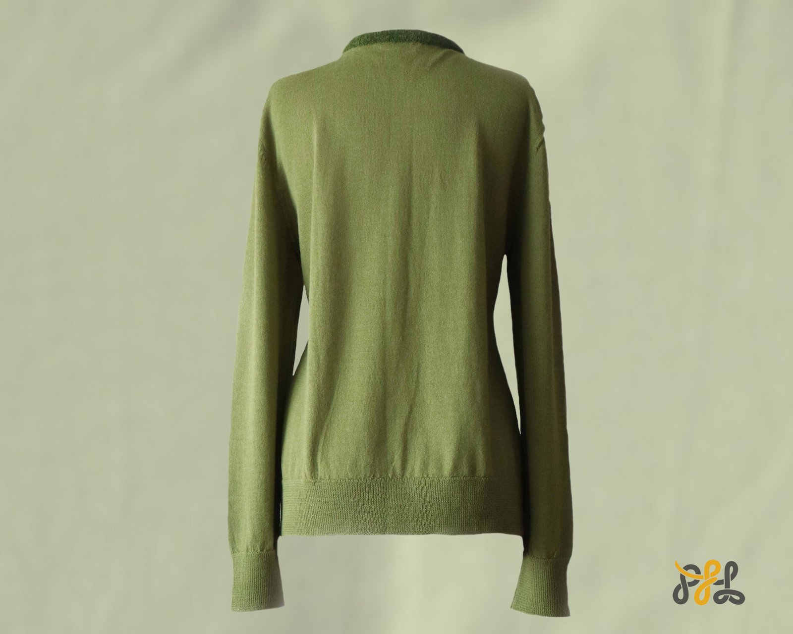 Cardigan baby alpaca, vest with button closure and crew neck color green. made in Peru by PFL knitwear