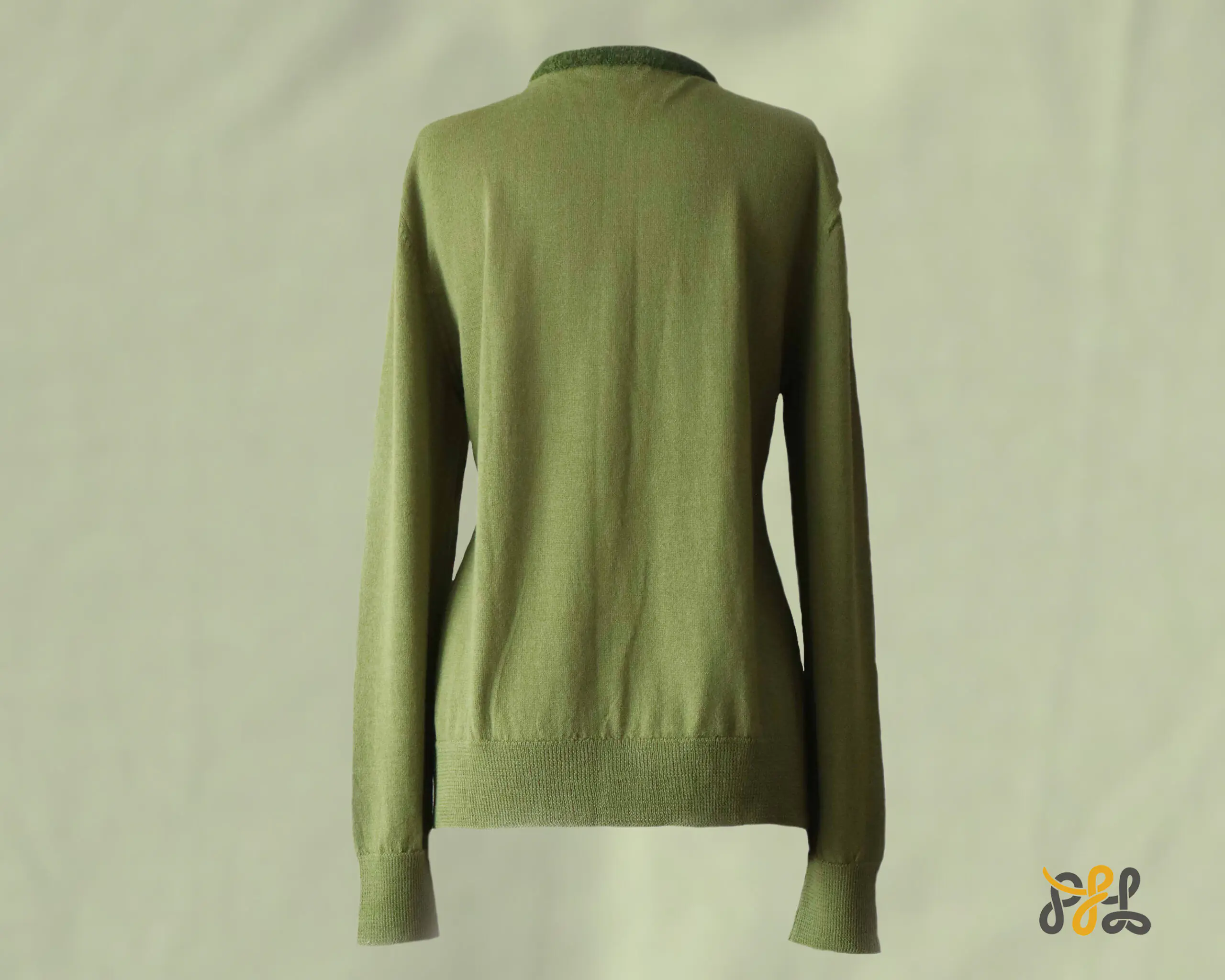 Cardigan baby alpaca, vest with button closure and crew neck color green. made in Peru by PFL knitwear