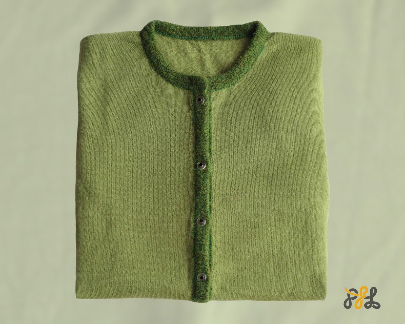 Cardigan baby alpaca, vest with button closure and crew neck color green. made in Peru by PFL knitwear