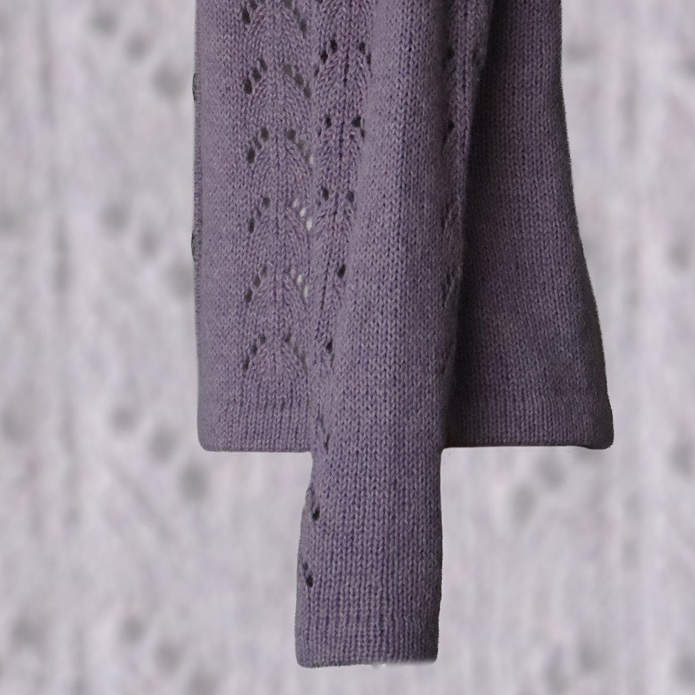 Cardigan baby alpaca, vest with button closure with knitted-in pattern, color Lilac. made in peru by PFL knitwear.