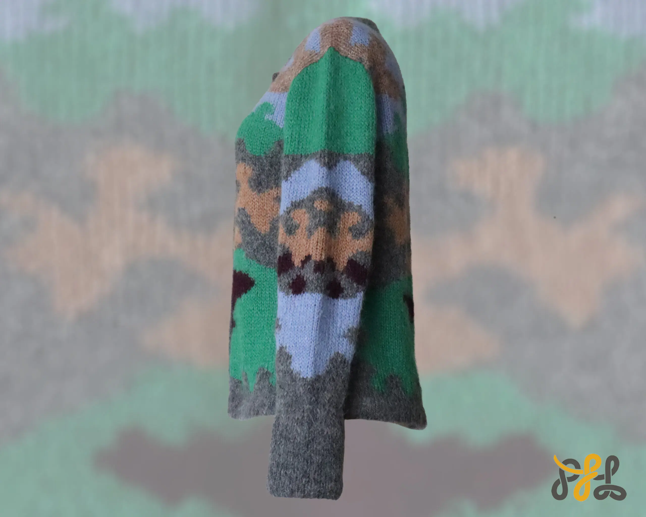 Cardigan Suri alpaca multi color pattern and crew neck, soft and warm made in Peru by PFL knitwear Cardigan Suri alpaca multi color pattern and crew neck, soft and warm made in Peru by PFL knitwear