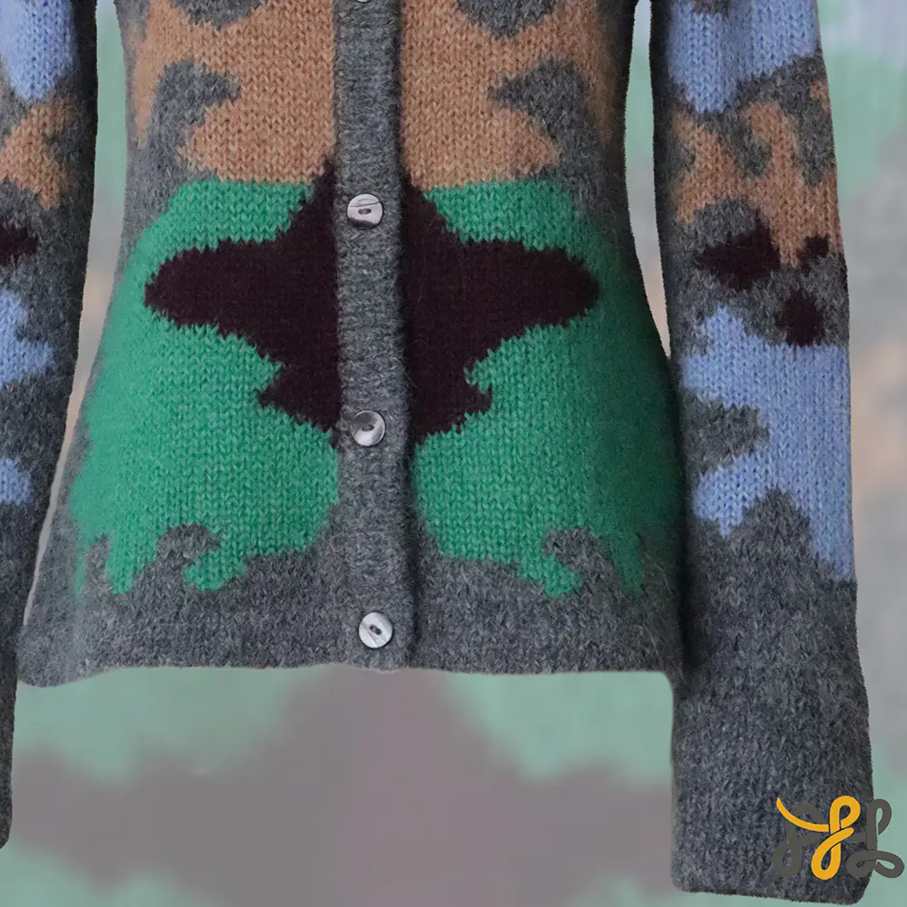 Cardigan Suri alpaca multi color pattern and crew neck, soft and warm made in Peru by PFL knitwear Cardigan Suri alpaca multi color pattern and crew neck, soft and warm made in Peru by PFL knitwear