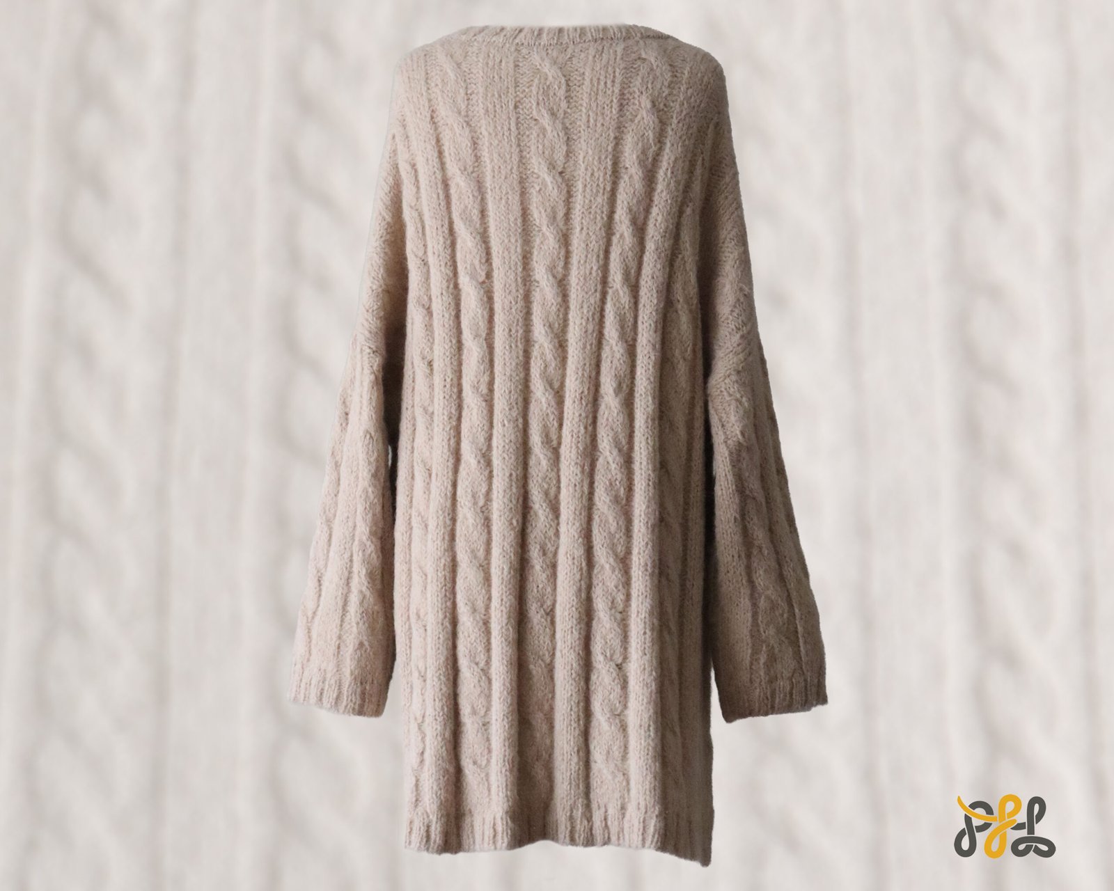 Suri Alpaca Sweater, with cable pattern side splits and crew neck, color oatmeal. Made in Peru by PFL knitwear