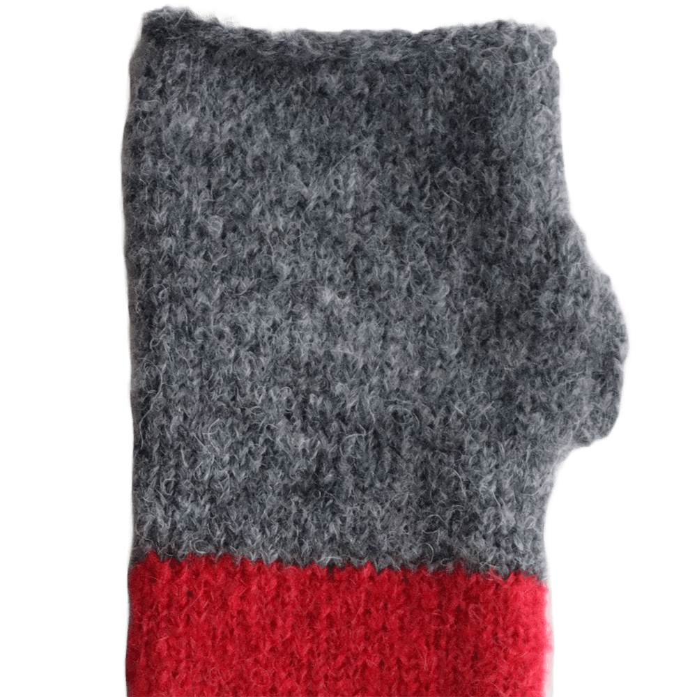 PFLknitwear.com Fingerless Gloves, Soft Brushed, Two-Tone Color Design, Cozy alpaca Hand, Wrist warmers. made in Peru PFLknitwear.com Fingerless Gloves, Soft Brushed, Two-Tone Color Design, Cozy alpaca Hand, Wrist warmers. made in Peru