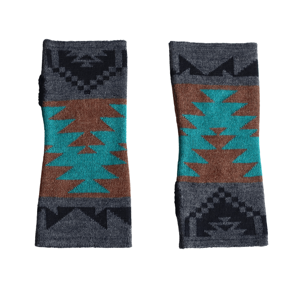PFLknitwear.com Alpaca fingerless gloves, wrist warmers fine jacquard knitted with graphic pattern made in Peru PFLknitwear.com Alpaca fingerless gloves, wrist warmers fine jacquard knitted with graphic pattern made in Peru