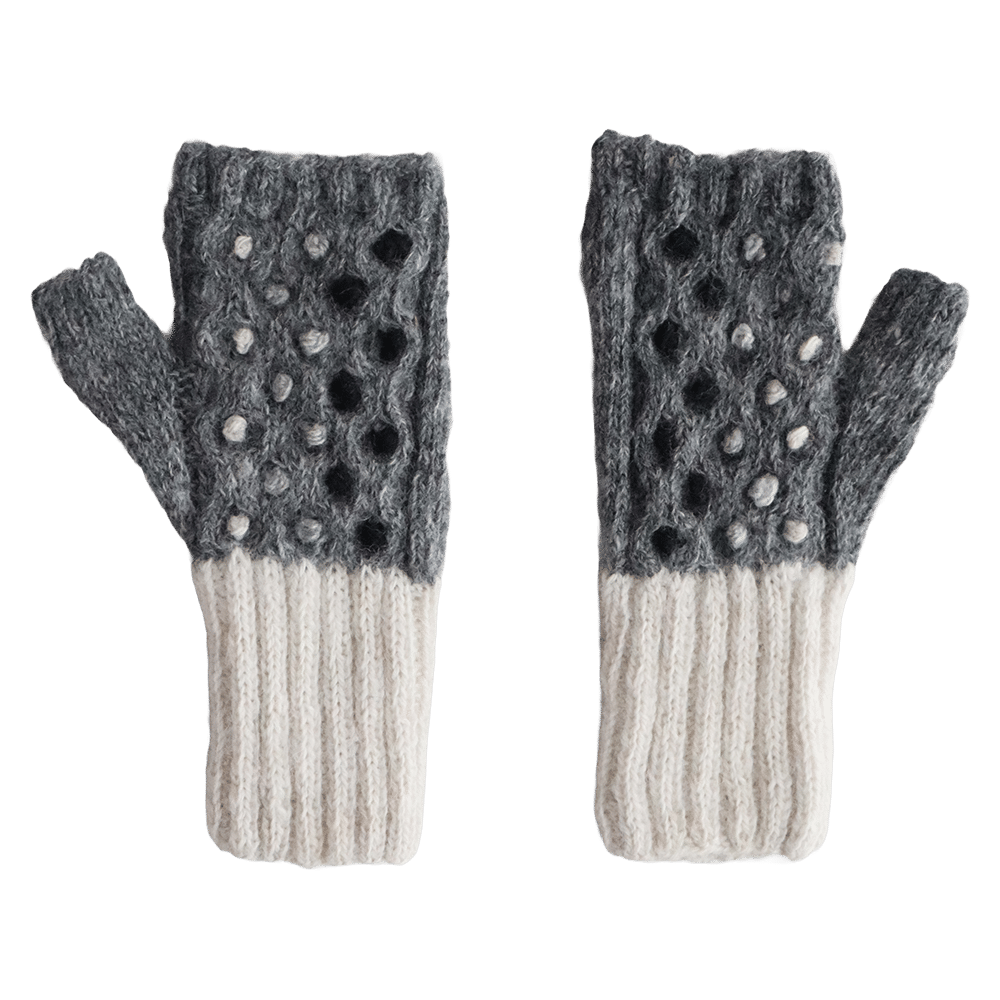 PFLknitwear.com Fingerless gloves, wrist warmers, cozy alpaca elegance, Natural colors gray - white made in Peru PFLknitwear.com Fingerless gloves, wrist warmers, cozy alpaca elegance, Natural colors gray - white made in Peru